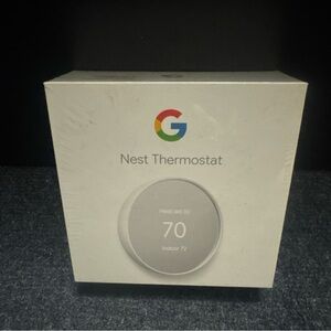 Google G4CVZ Nest 24-V 2-Stages Round Smart Programmable Wi-Fi Thermostat Snow